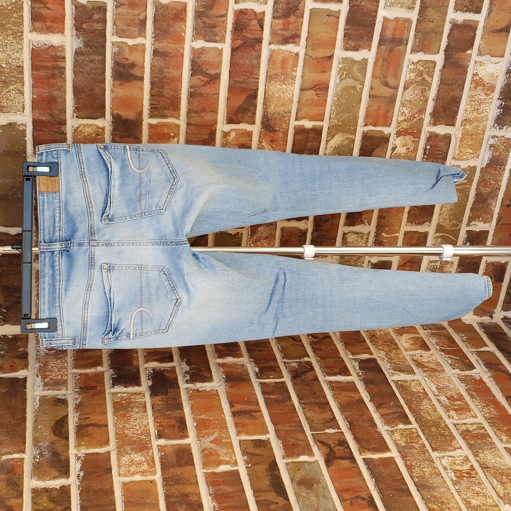 Light Wash Jeans - Picture 2 of 4